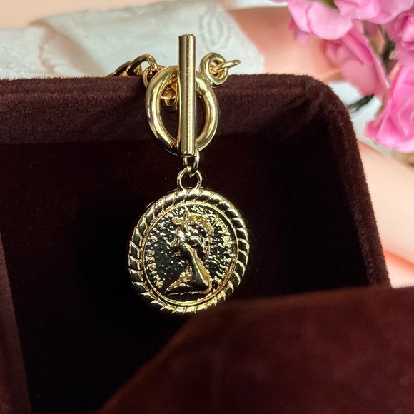 14K Gold Plated  Medallion Necklace - Picture 4 of 4